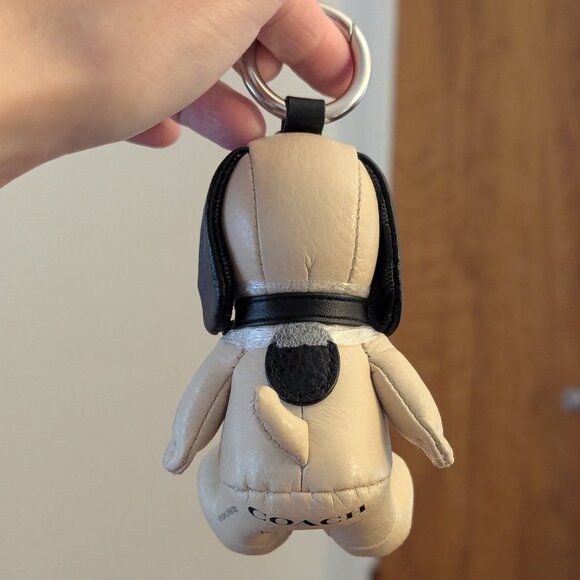 Coach x Peanuts Snoopy Limited Edition Charm - Picture 4 of 6